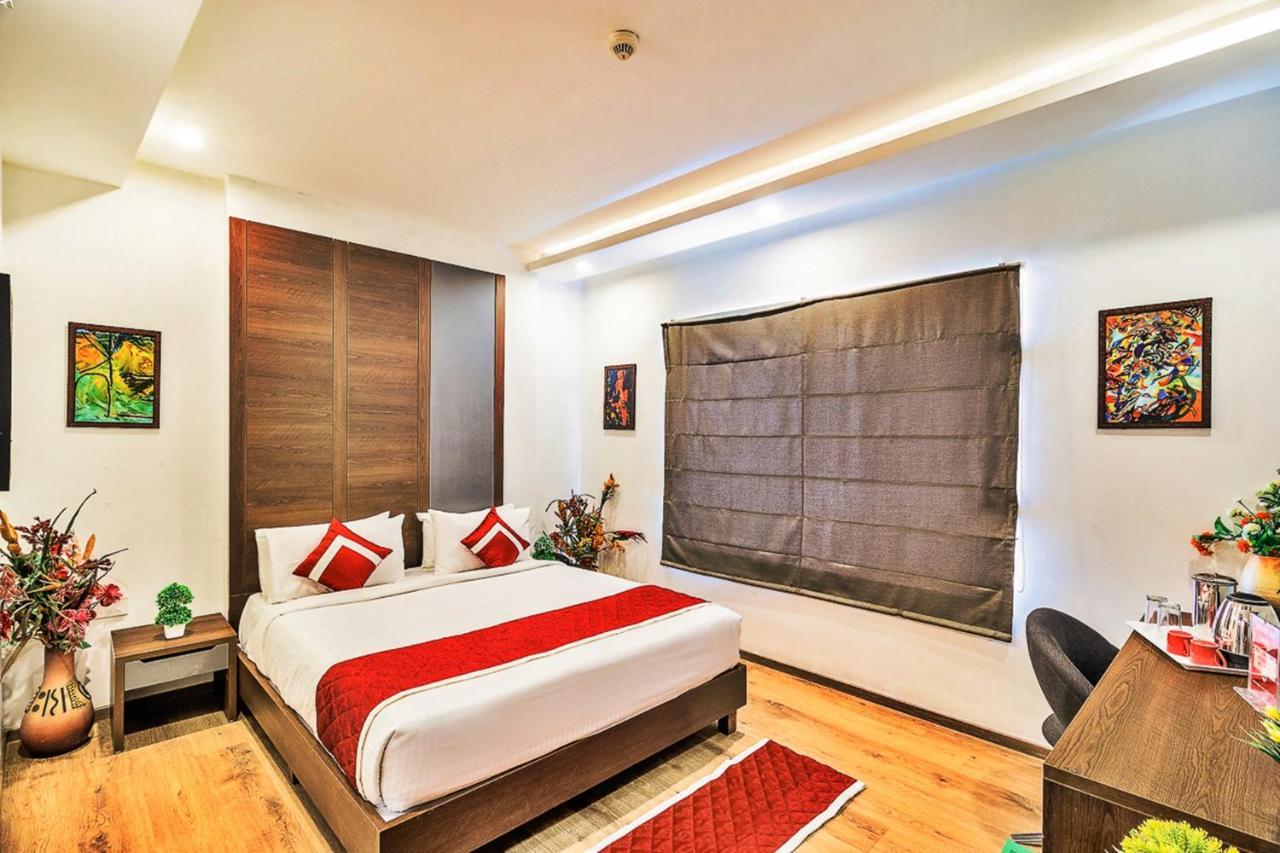 Jagadish Brigade Hotel Bangalore Exteriör bild