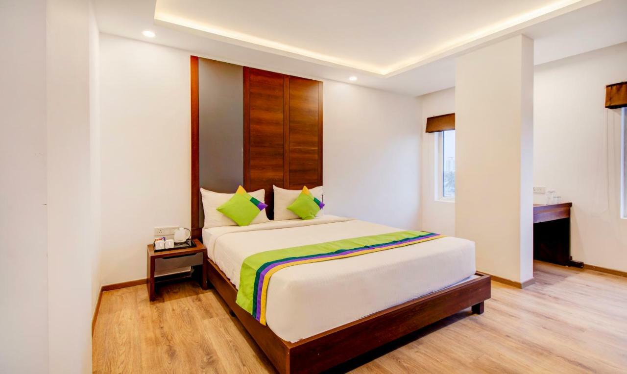 Jagadish Brigade Hotel Bangalore Exteriör bild