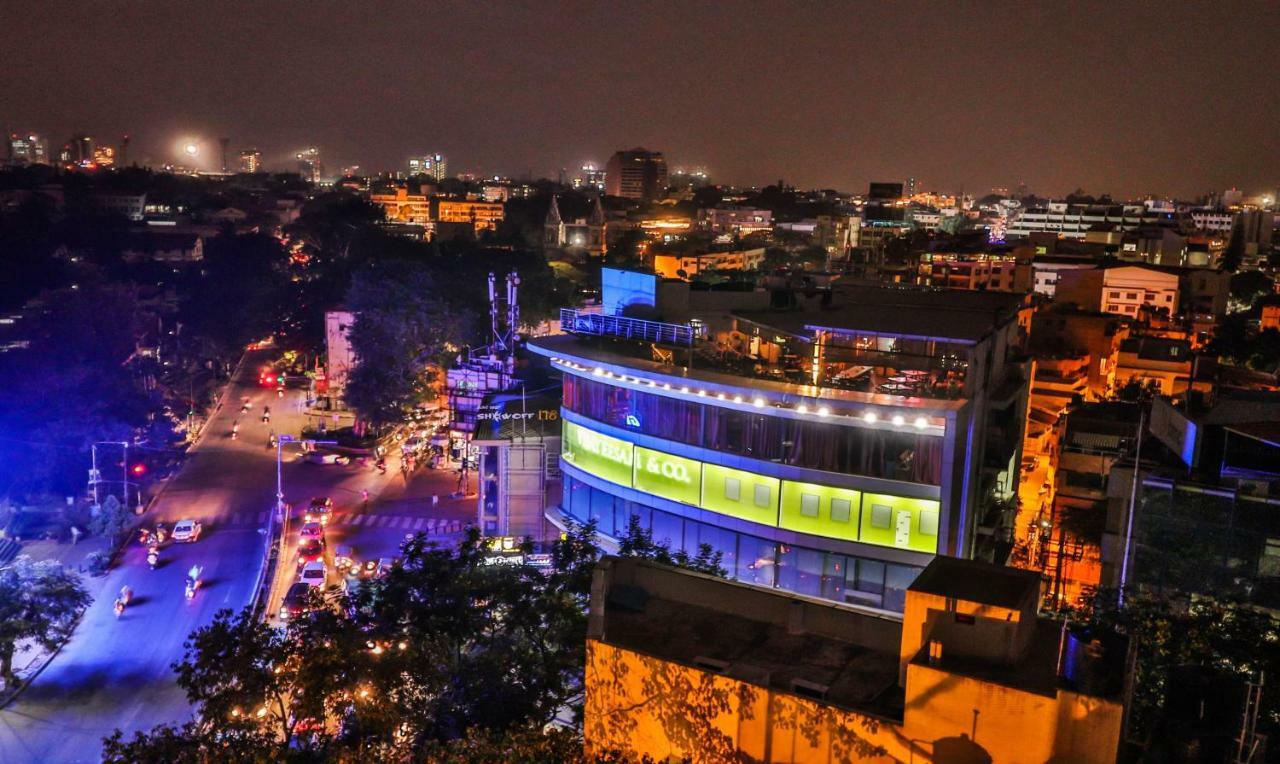 Jagadish Brigade Hotel Bangalore Exteriör bild