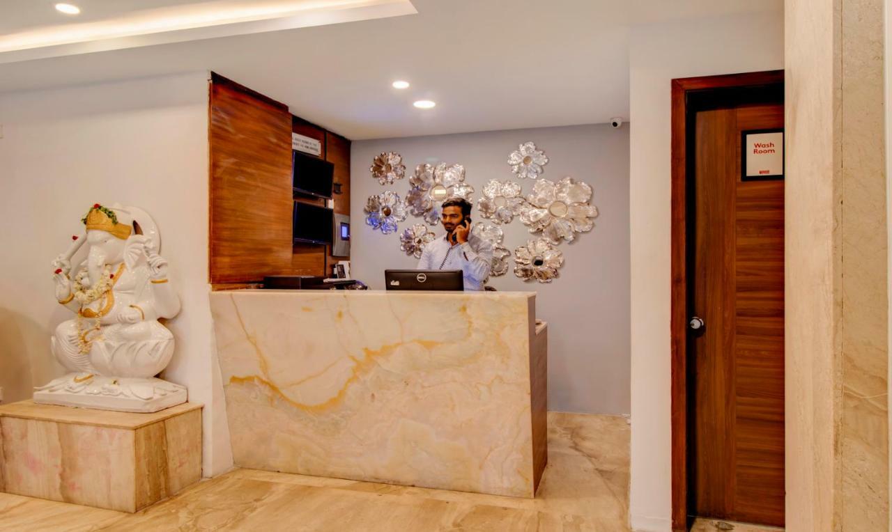 Jagadish Brigade Hotel Bangalore Exteriör bild